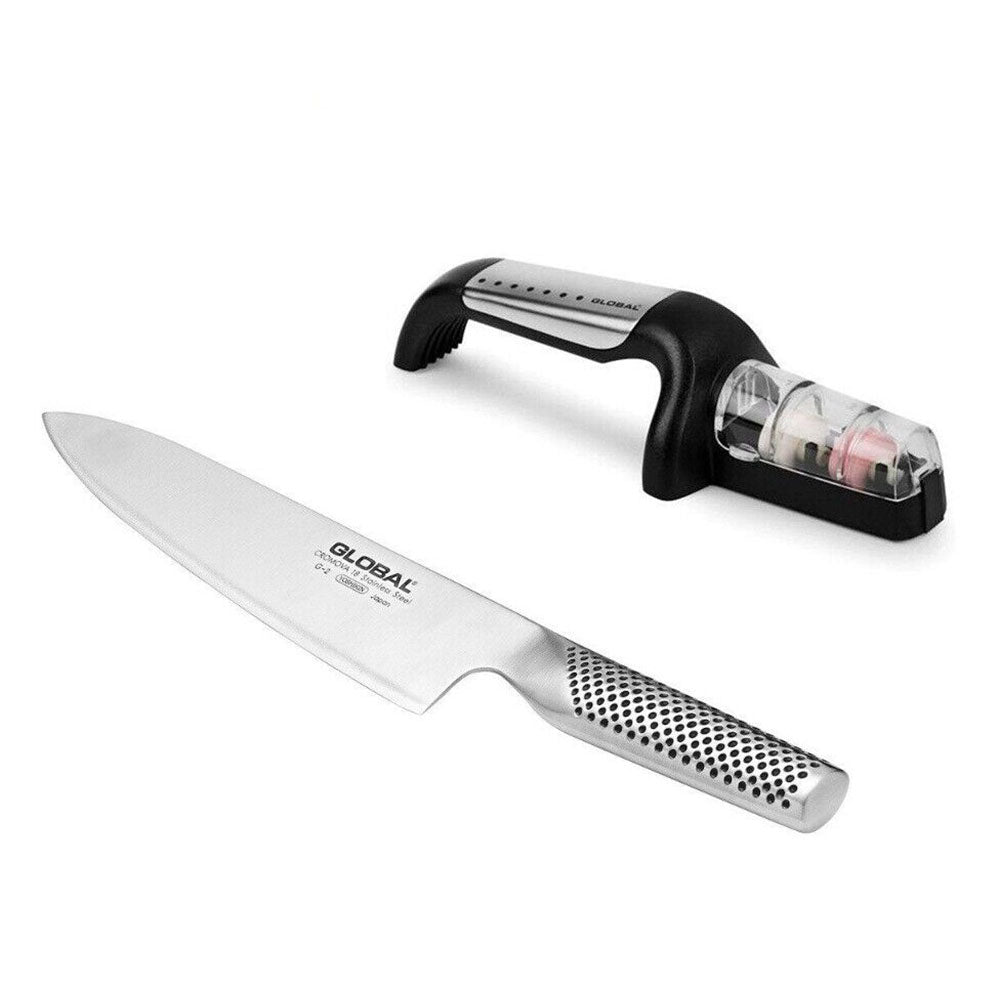 Le couteau de Global Knives Cook avec taille-creux